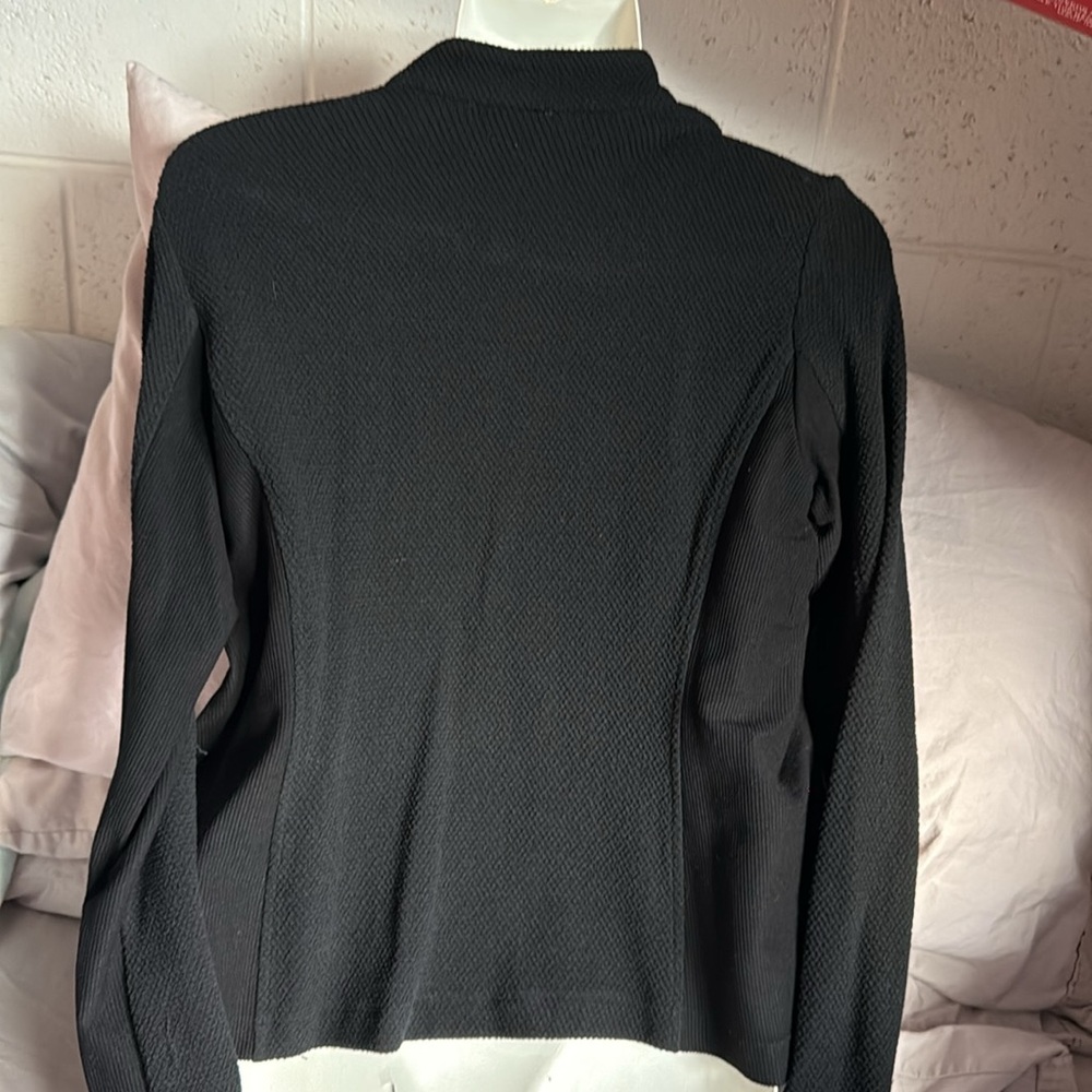 Eileen Fisher - Picture 5 of 6